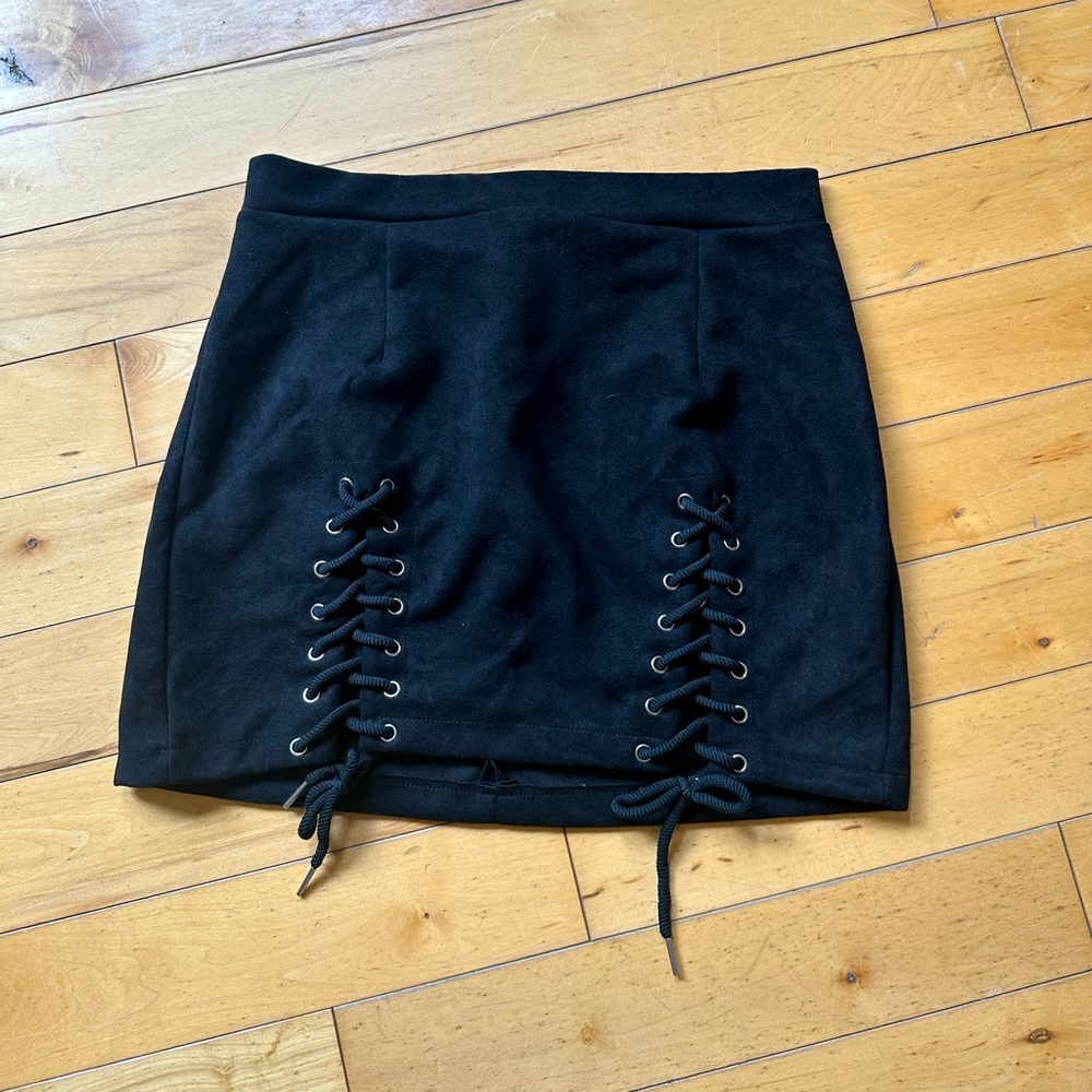 Black skirt